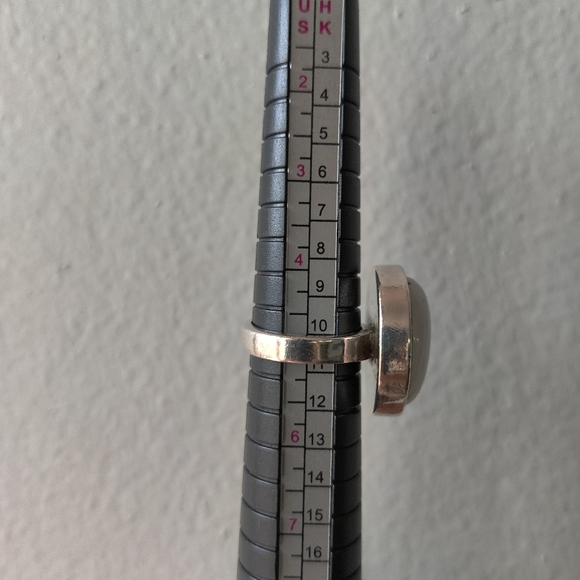 Sterling Silver Moonstone Ring (please read) - Picture 4 of 8